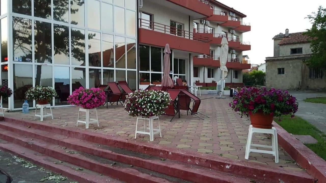 Veral Vedere La Mare كوستِنيست المظهر الخارجي الصورة